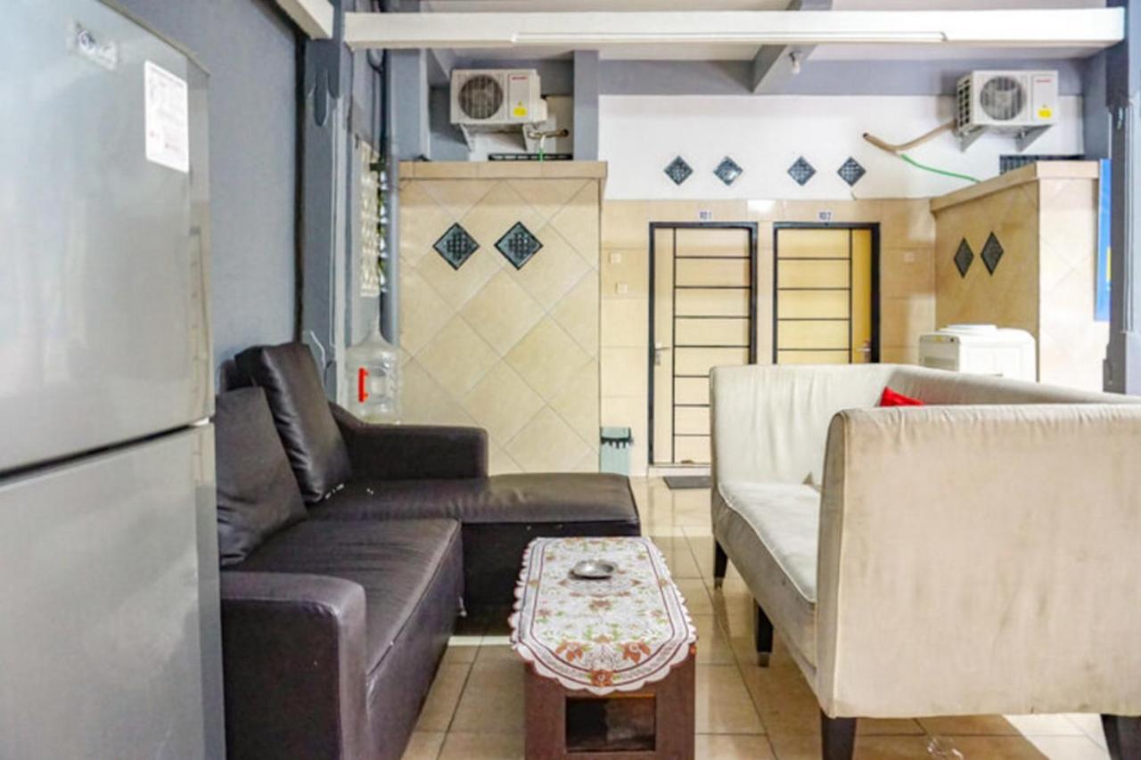 Reddoorz Near Penimbangan Beach Singaraja Exterior photo