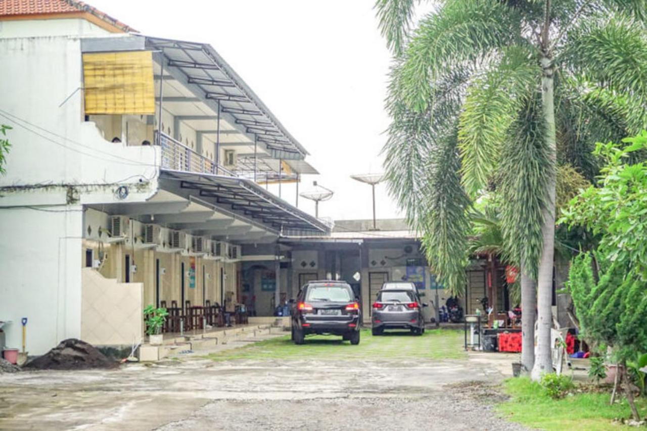 Reddoorz Near Penimbangan Beach Singaraja Exterior photo